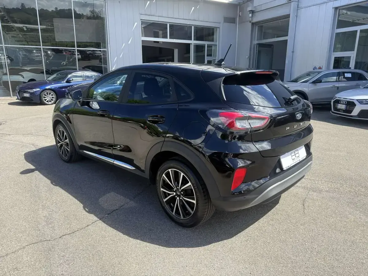 Usata Ford Puma Titanium S 120 CV (88 kW) 2020 Nero SUV