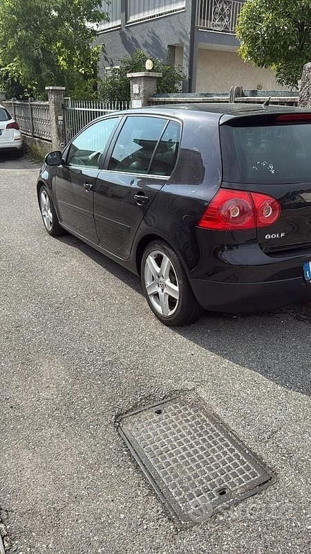 Usata VW Golf V 105 CV (77 kW) 2008 Nero Berlina