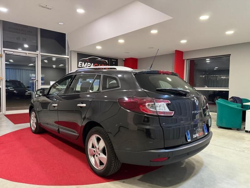 Usata Renault Mégane GrandTour Dynamique 110 CV (80 kW) 2010 Nero Station wagon