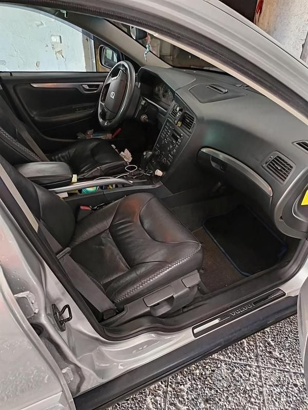 Usata Volvo XC70 163 CV (119 kW) 2003 Grigio Station wagon