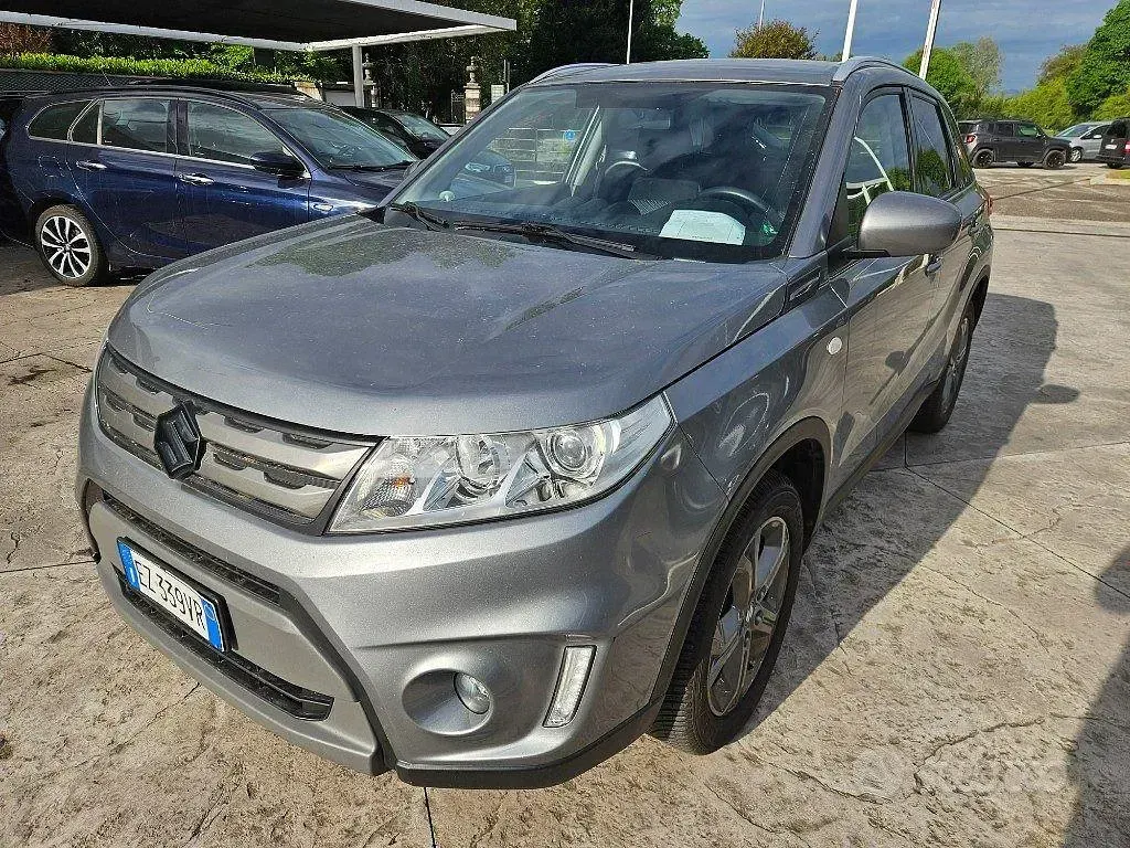 Usata Suzuki Vitara 120 CV (88 kW) 2015 Antracite pastello SUV
