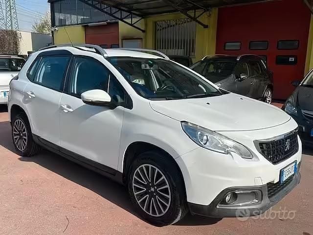Usata Peugeot 2008 Active 82 CV (60 kW) 2017 Bianco SUV