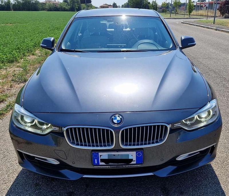 Usata BMW 320 Comfort Edition 184 CV (135 kW) 2013 Grigio Berlina