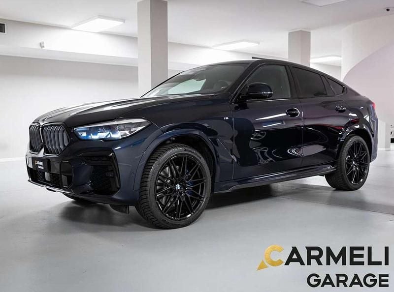 Usata BMW X6 M Sport 286 CV (210 kW) 2022 Blu metallizzato SUV