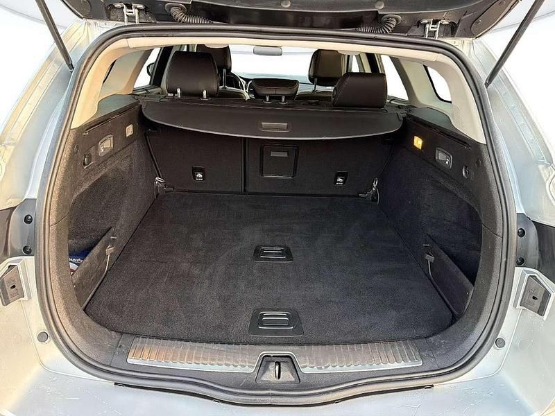 Usata Renault Talisman Intens 160 CV (117 kW) 2018 Argento Station wagon