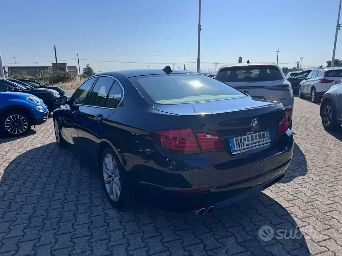Usata BMW 530 245 CV (180 kW) 2010 Bluazzurro Berlina