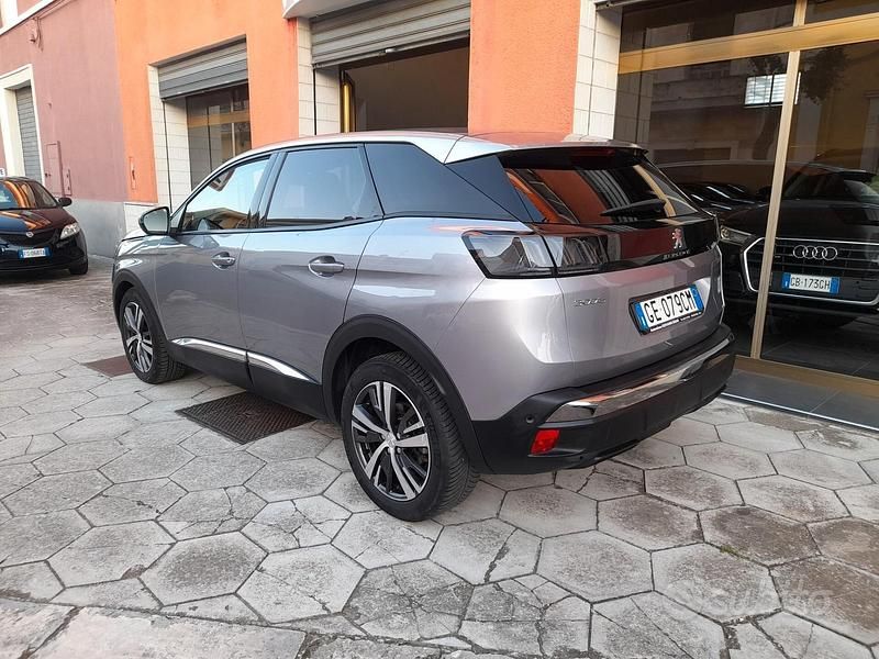 Usata Peugeot 3008 Allure 131 CV (96 kW) 2021 Grigio Berlina