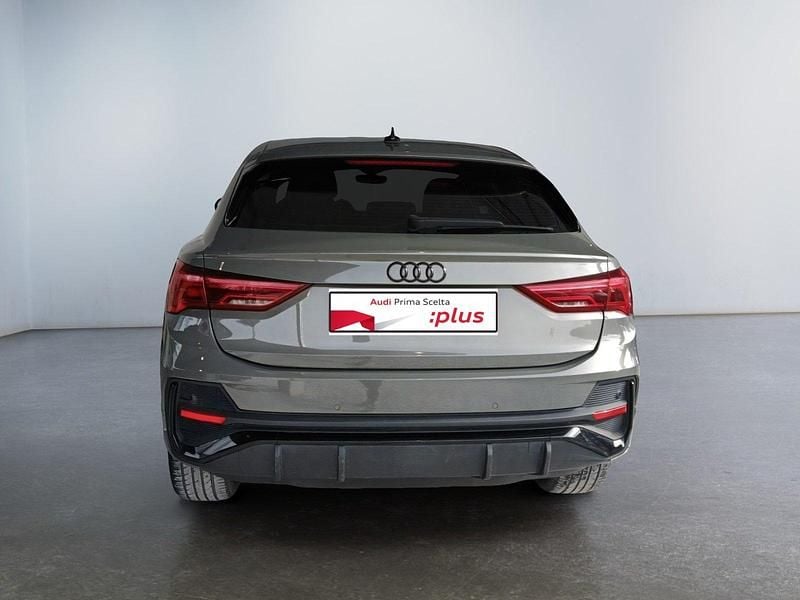 Usata Audi Q3 Sportback S-Line 150 CV (110 kW) 2022 Grigio SUV