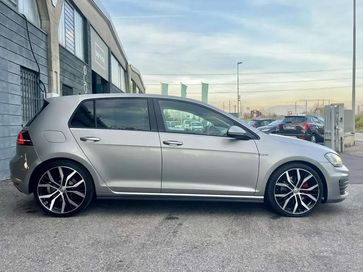 Usata VW Golf VII GTD 184 CV (135 kW) 2014 Grigio Berlina