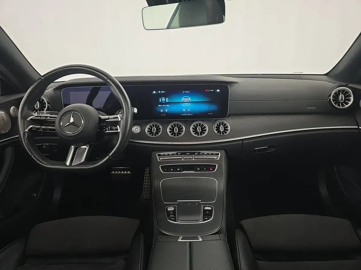 Usata Mercedes E450 Premium Plus 367 CV (269 kW) 2022 Nero Coupé