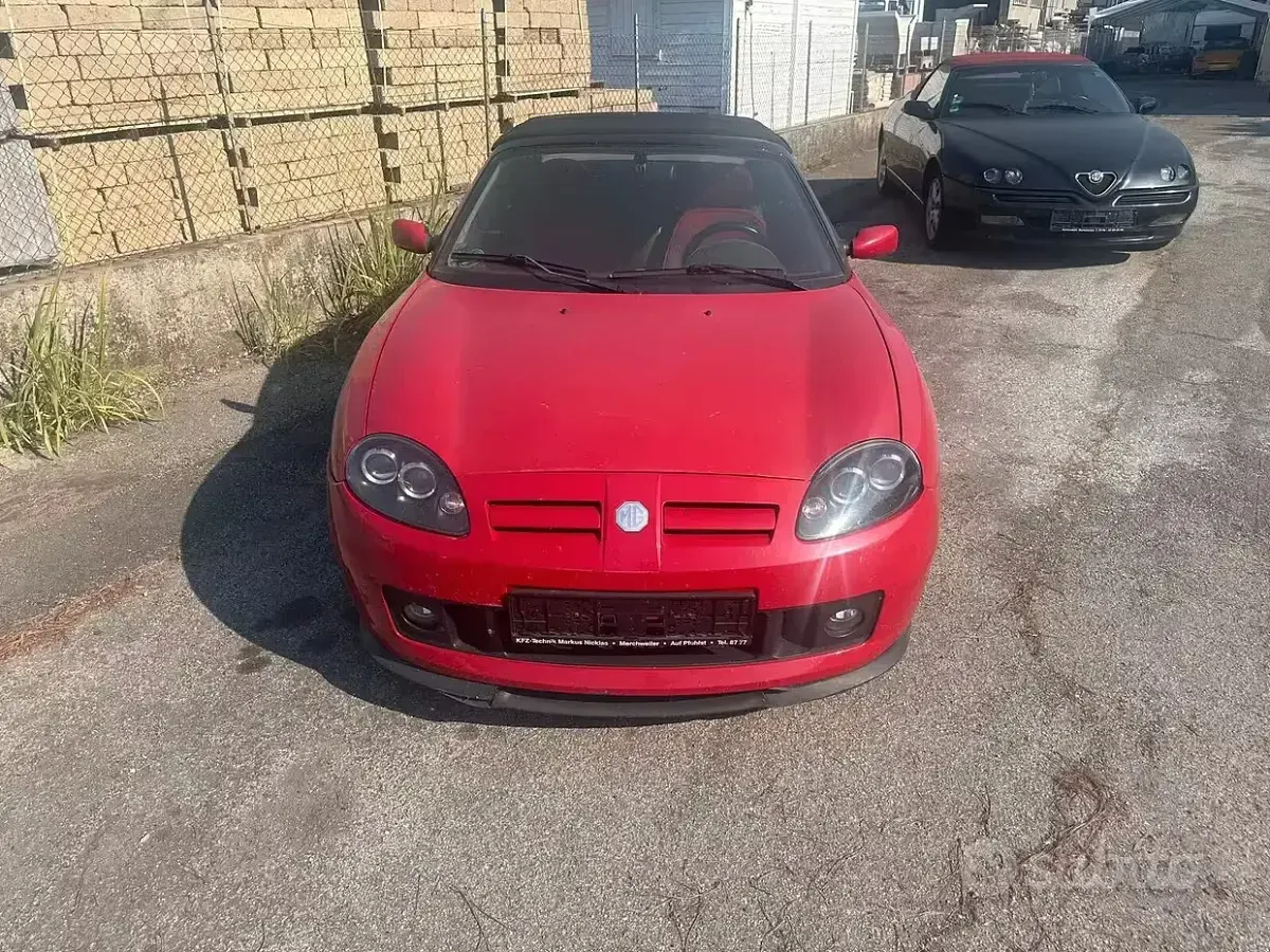 Usata MG F 120 CV (88 kW) 1999 Rosso Cabrio
