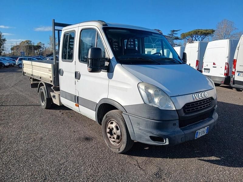 Usata Iveco Daily 106 CV (77 kW) 2013 Bianco