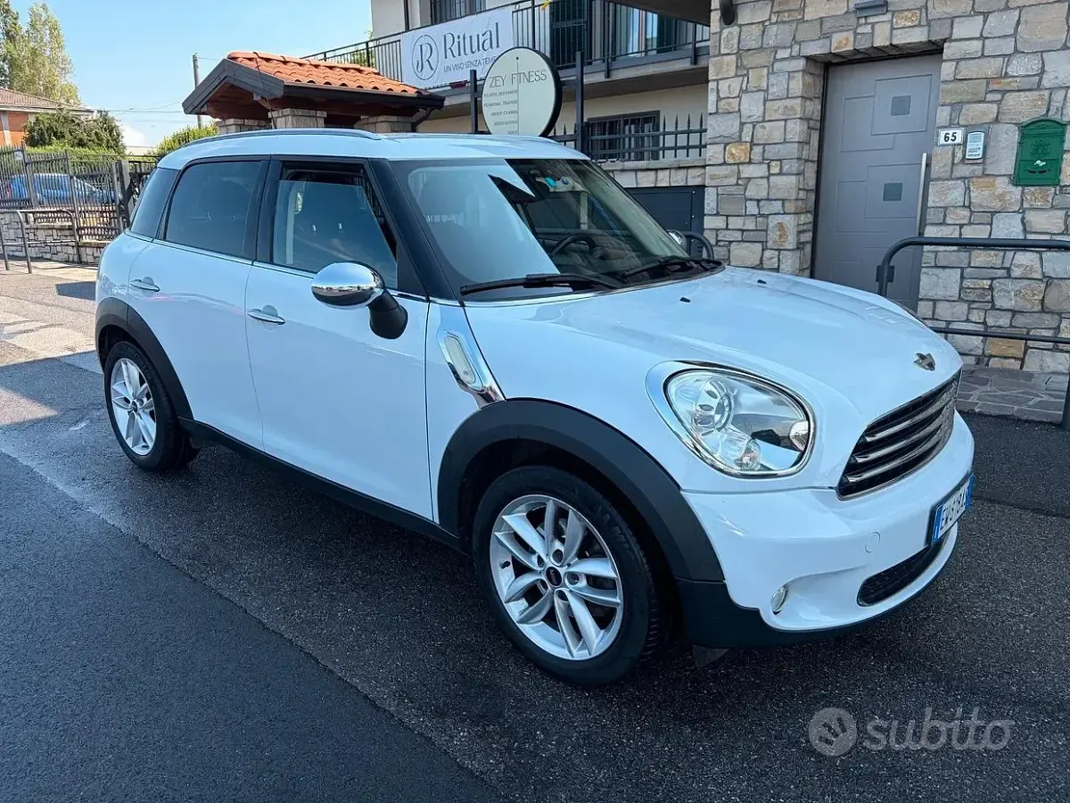 Usata Mini Cooper D Countryman 111 CV (81 kW) 2014 Bianco SUV