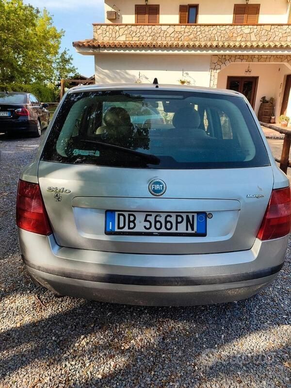 Usata Fiat Stilo 120 CV (88 kW) 2006 Grigio Berlina