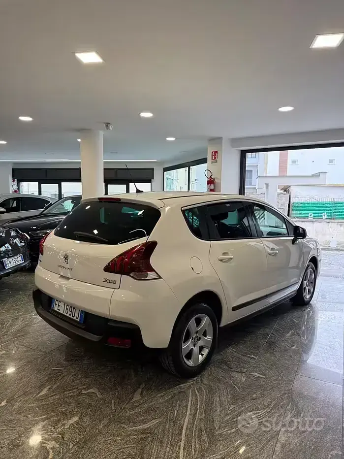 Usata Peugeot 3008 Active 120 CV (88 kW) 2016 Bianco Station wagon