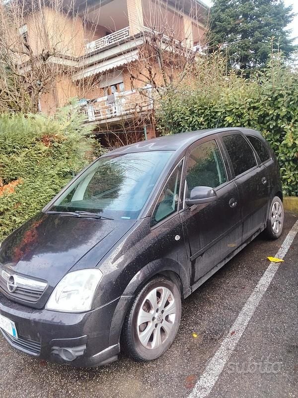 Usata 2008 Opel Meriva Monovolume | 1000 € (Ottimo prezzo) - Immagine 1/2
