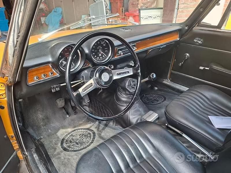Usata Alfa Romeo GT Junior 1970 Giallo Coupé