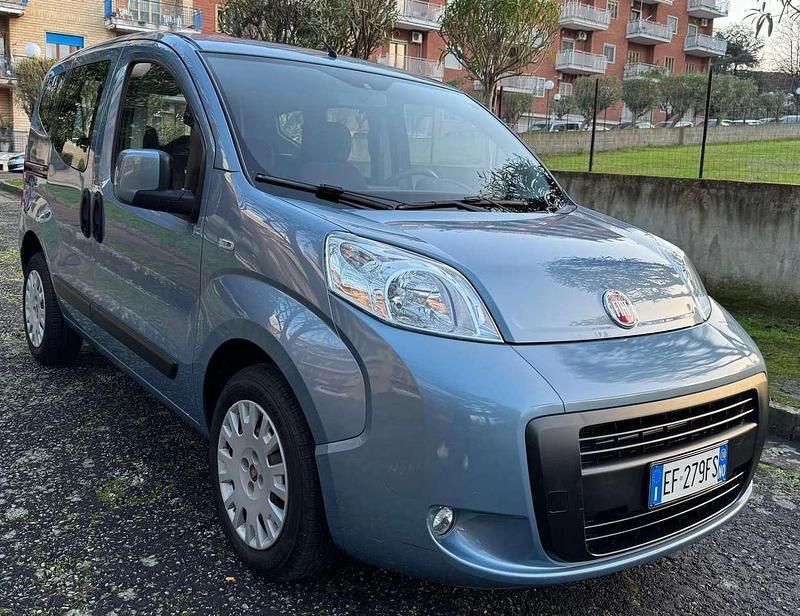 Blu/azzurro Usata 2010 Fiat Qubo Dynamic Monovolume | 6000 € (Buon prezzo) - Immagine 1/4