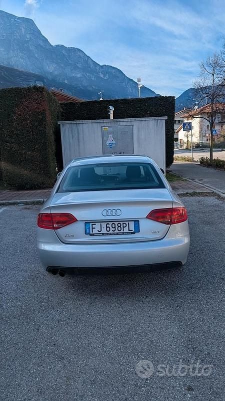Usata Audi A4 160 CV (117 kW) 2010 Grigio Berlina