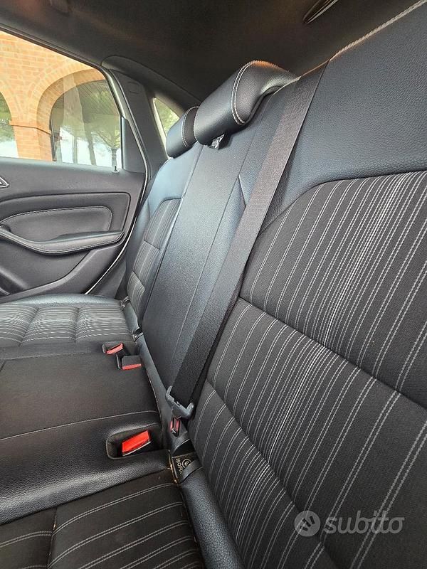 Usata Mercedes B180 2013 Bianco Utilitaria