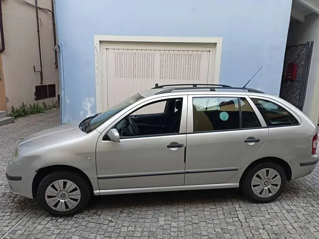 Usata Skoda Fabia Ambiente 64 CV (47 kW) 2005 Grigio Station wagon