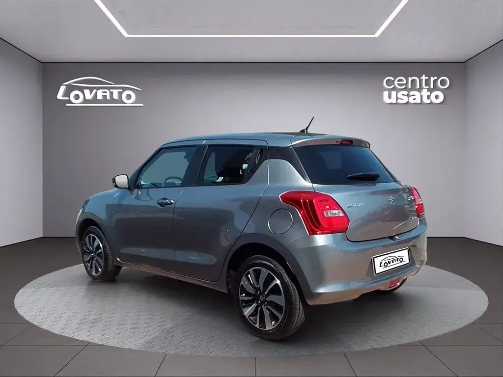Usata Suzuki Swift 90 CV (66 kW) 2020 Argento new york Utilitaria