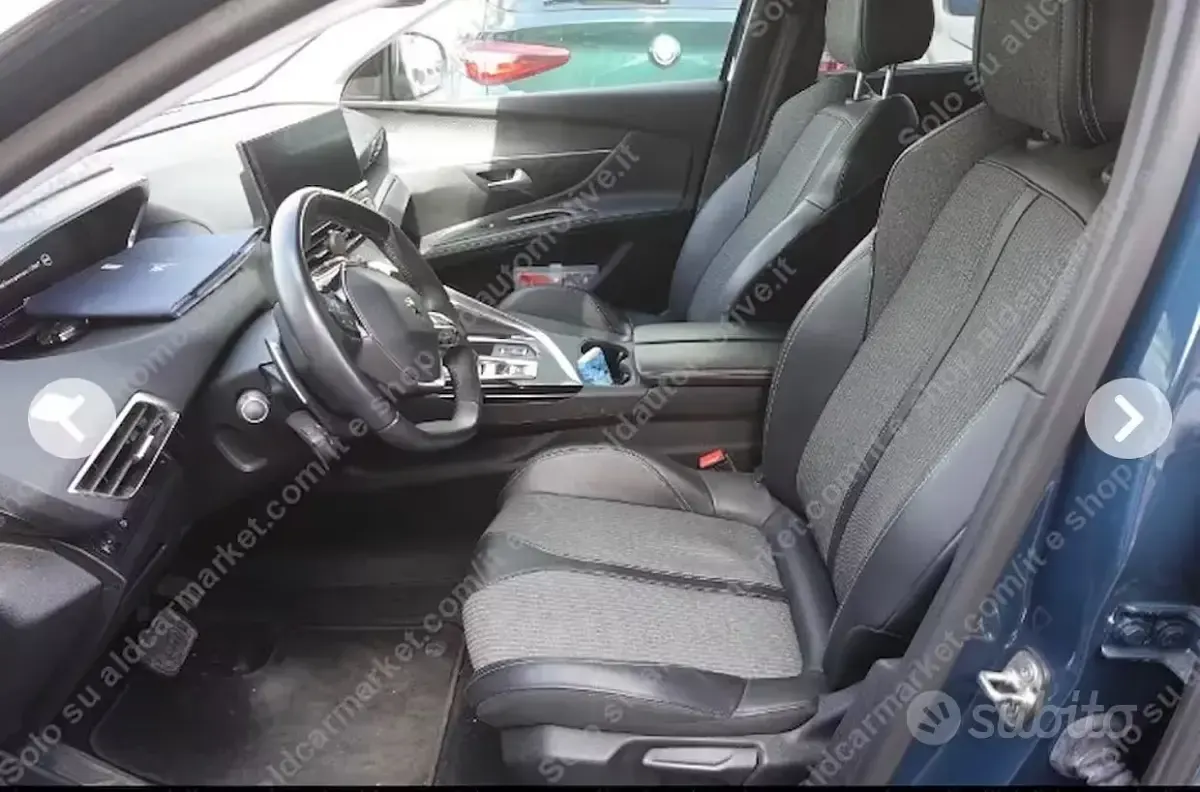 Usata Peugeot 5008 Allure 131 CV (96 kW) 2021 Blu SUV