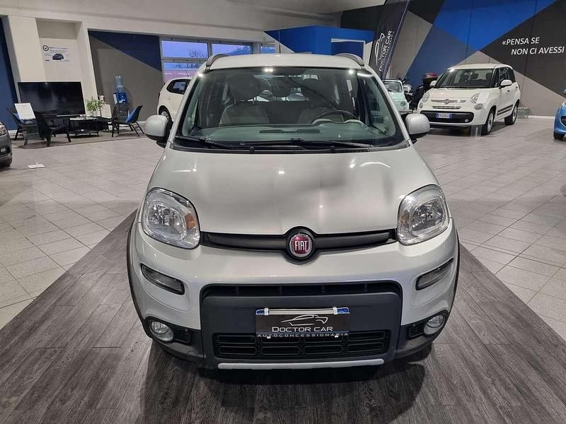 Usata Fiat Panda 4x4 Lounge 86 CV (63 kW) 2015 Argento Utilitaria