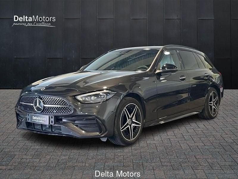 Usata Mercedes C300 AMG Line Premium Plus 313 CV (230 kW) 2024 Grigio Station wagon
