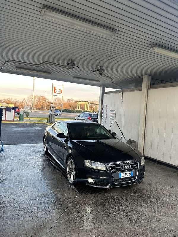 Usata Audi A5 Ambiente 170 CV (125 kW) 2011 Coupé