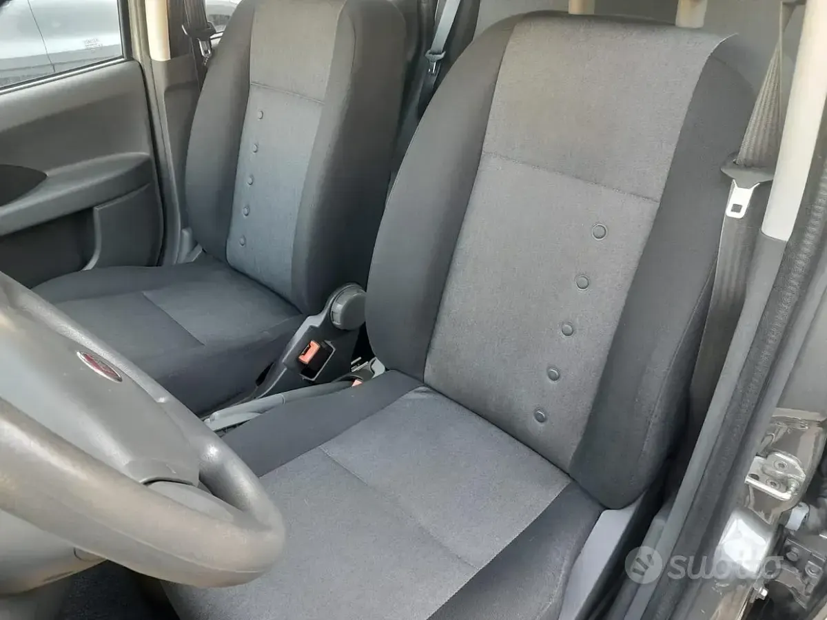 Usata Fiat Panda 4x4 Climbing 60 CV (44 kW) 2010 Grigio Utilitaria