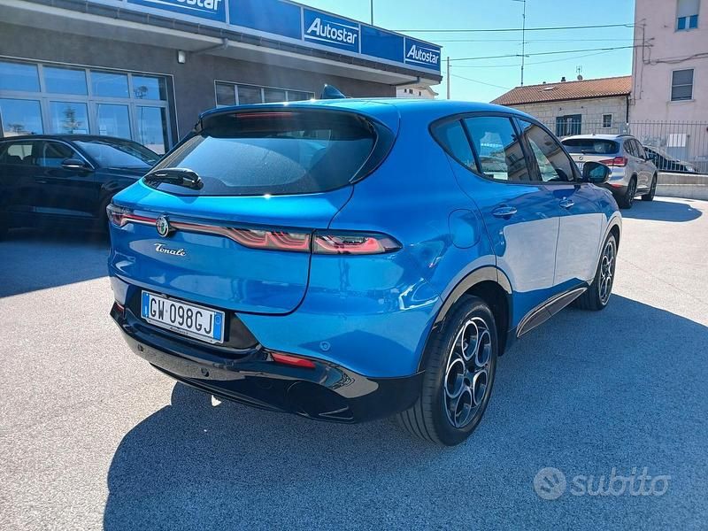 Usata Alfa Romeo Tonale Sprint 131 CV (96 kW) 2024 Blu SUV