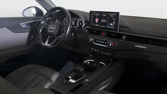 Usata Audi A4 Allroad Business 204 CV (150 kW) 2023 2d blu navarra metallizzato Station wagon
