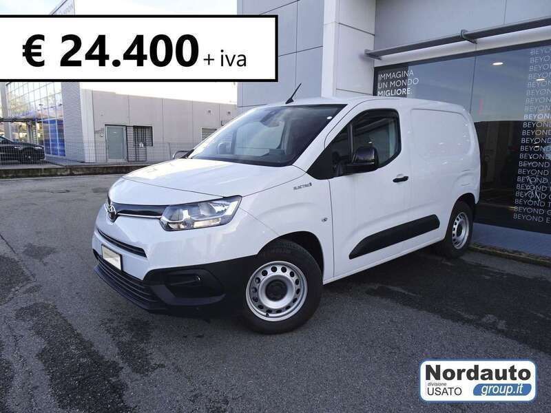 Bianco Usata 2023 Toyota Proace City Monovolume | 29.800 € - Immagine 1/4