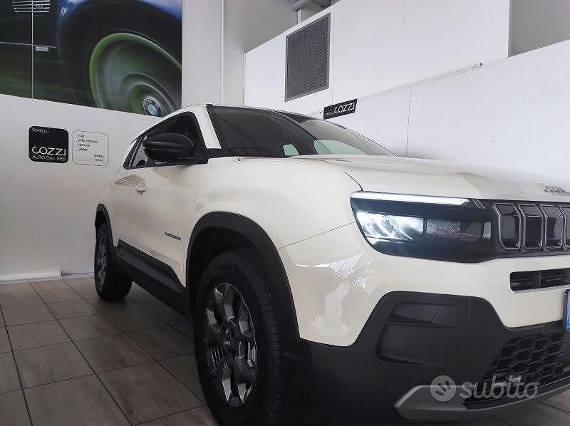 Nuova Jeep Avenger Longitude 110 CV (80 kW) 2025 Bianco SUV