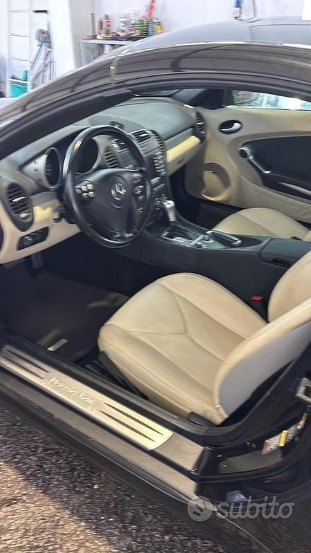 Usata Mercedes SLK200 2004 Nero Cabrio