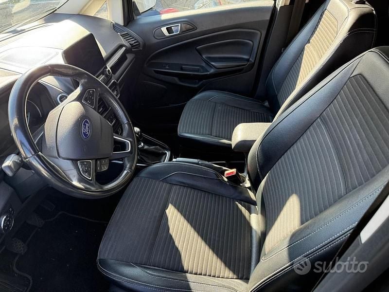 Usata Ford Ecosport Titanium 100 CV (73 kW) 2018 Grigio SUV