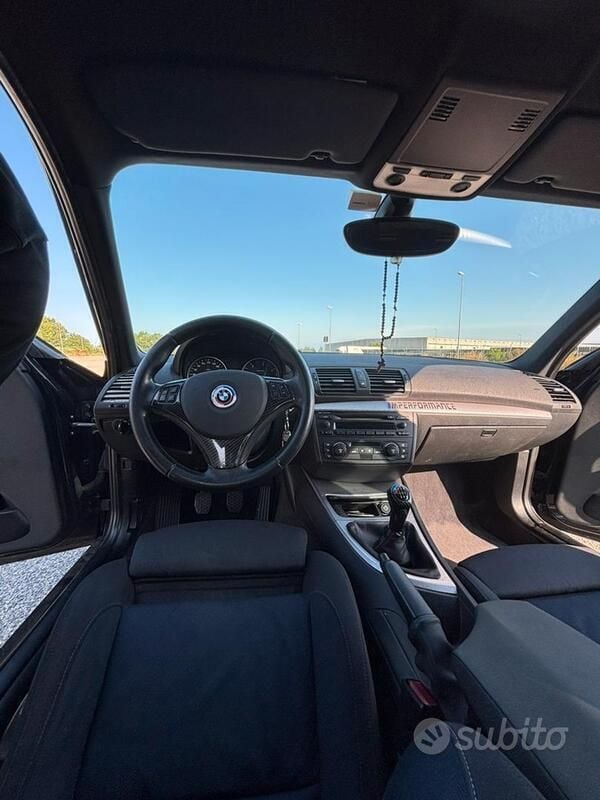 Usata BMW 118 Efficient Dynamics 143 CV (105 kW) 2007 Blu Utilitaria
