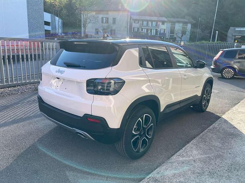 Nuova Jeep Avenger Summit 101 CV (74 kW) 2026 Bianco tetto nero SUV