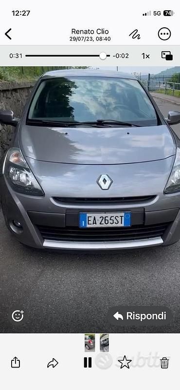 Grigio Usata 2010 Renault Clio II Utilitaria | 2700 € (Buon prezzo) - Immagine 1/4