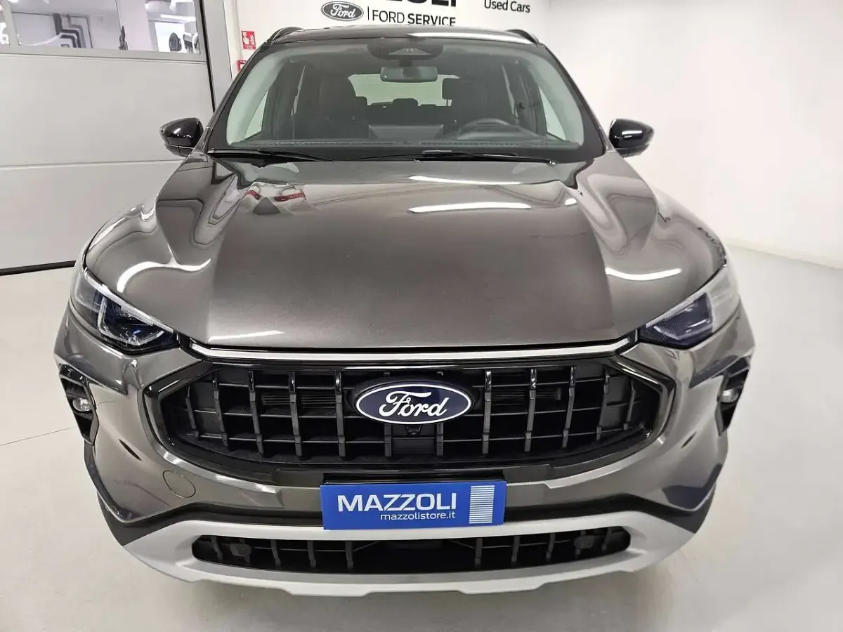 Usata Ford Kuga Active X 243 CV (178 kW) 2025 Magnetic grey SUV