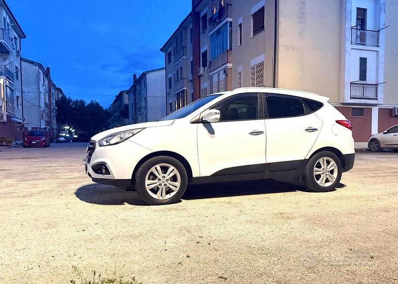Usata Hyundai ix35 116 CV (85 kW) 2011 Bianco SUV