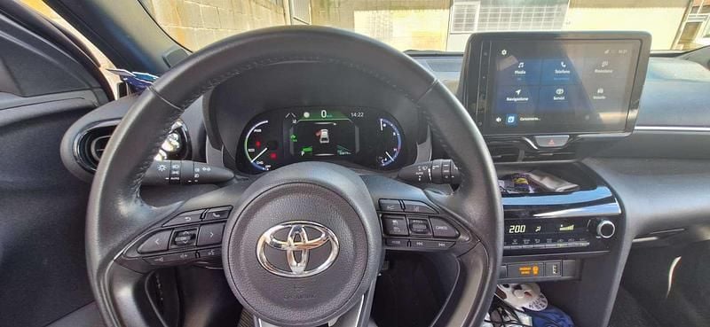 Usata Toyota Yaris Cross Trend 116 CV (85 kW) 2023 Argento SUV