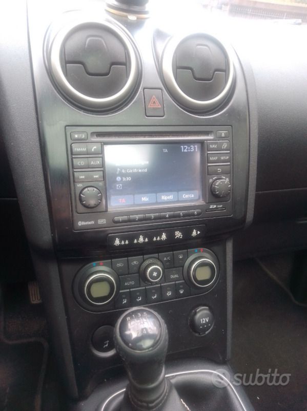 Usata Nissan Qashqai 106 CV (77 kW) 2009 Grigio SUV
