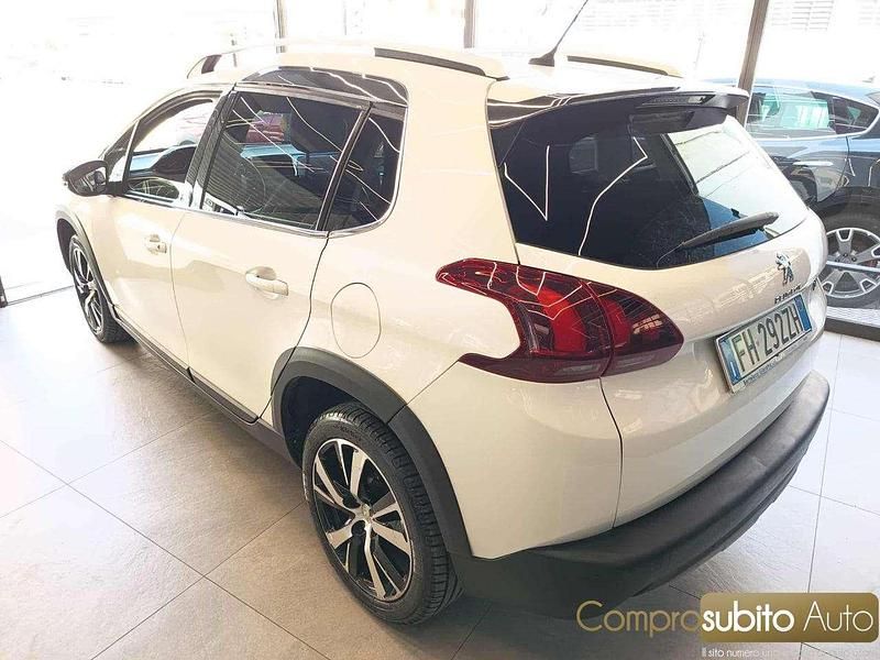 Usata Peugeot 2008 GT-line 99 CV (72 kW) 2017 Bianco SUV