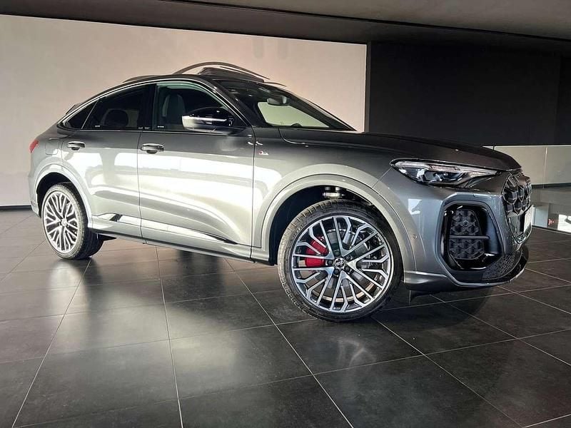 Nuova Audi Q5 Sportback S-Line 204 CV (150 kW) 2026 Grigio daytona met. SUV