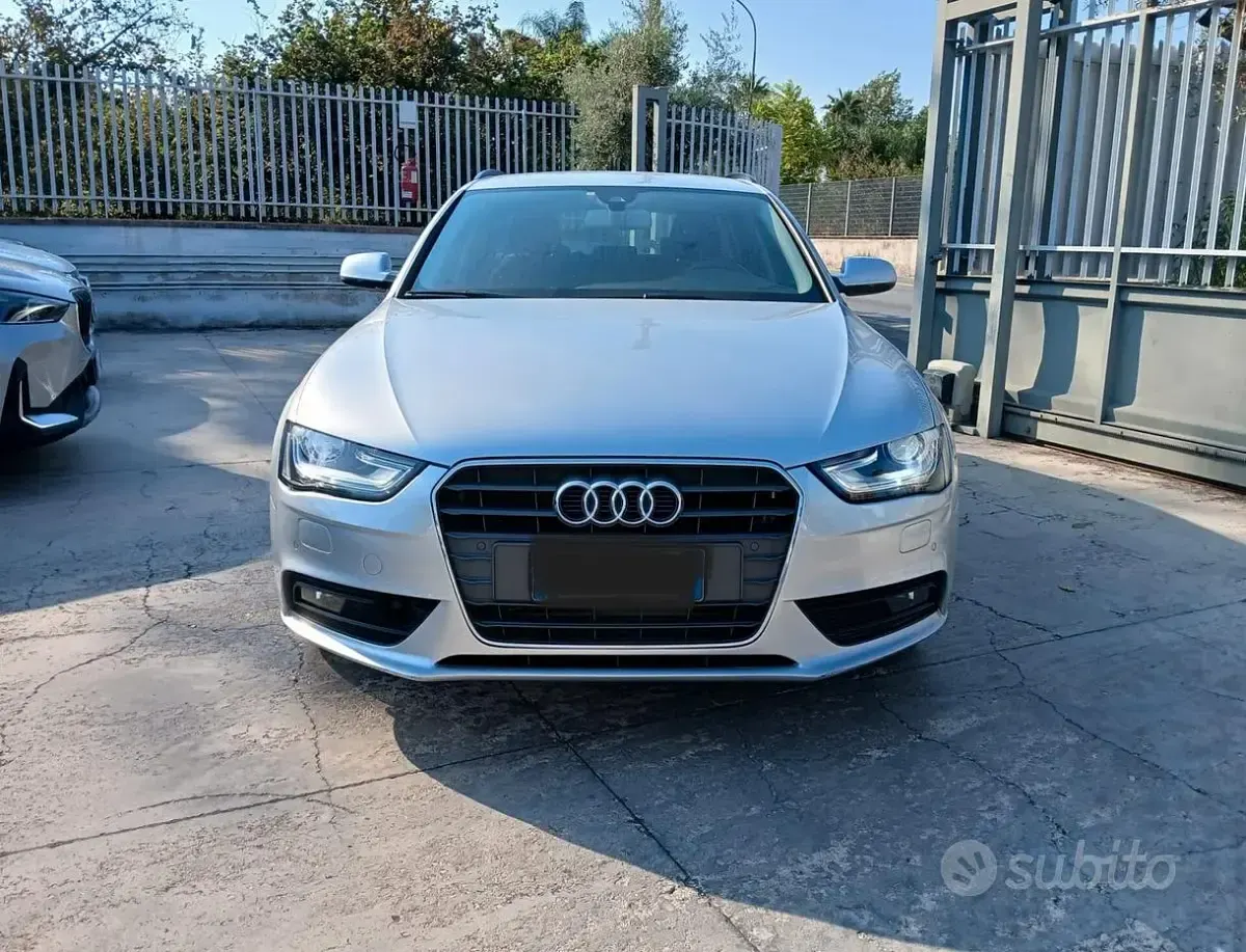 Usata Audi A4 Advanced 143 CV (105 kW) 2012 Grigio Station wagon