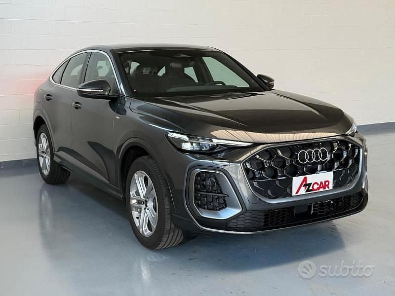 Nuova Audi Q5 Sportback S-Line 204 CV (150 kW) 2025 Grigio SUV