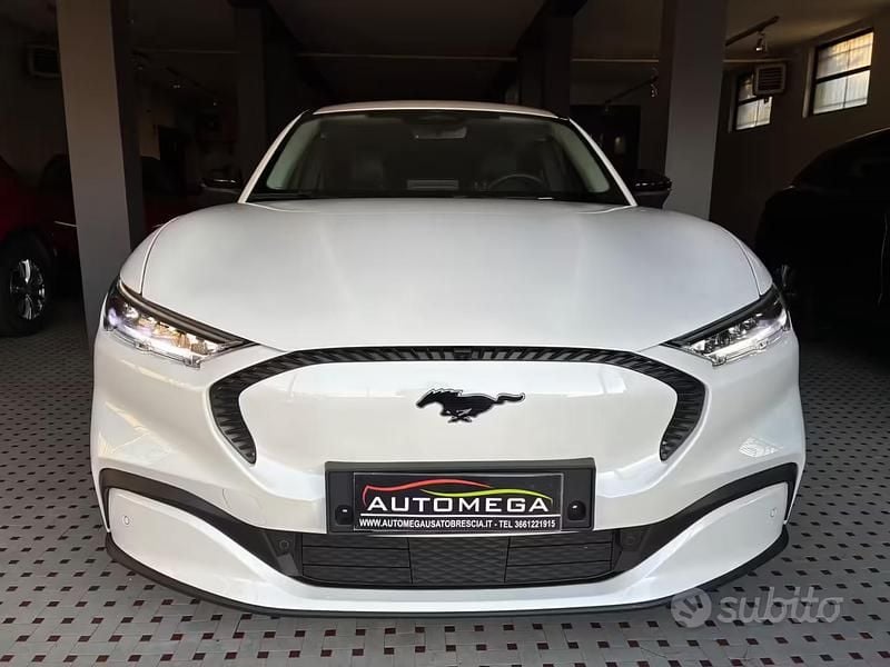 Usata Ford Mustang Mach-E 197 kW (269 CV) 2023 Bianco SUV