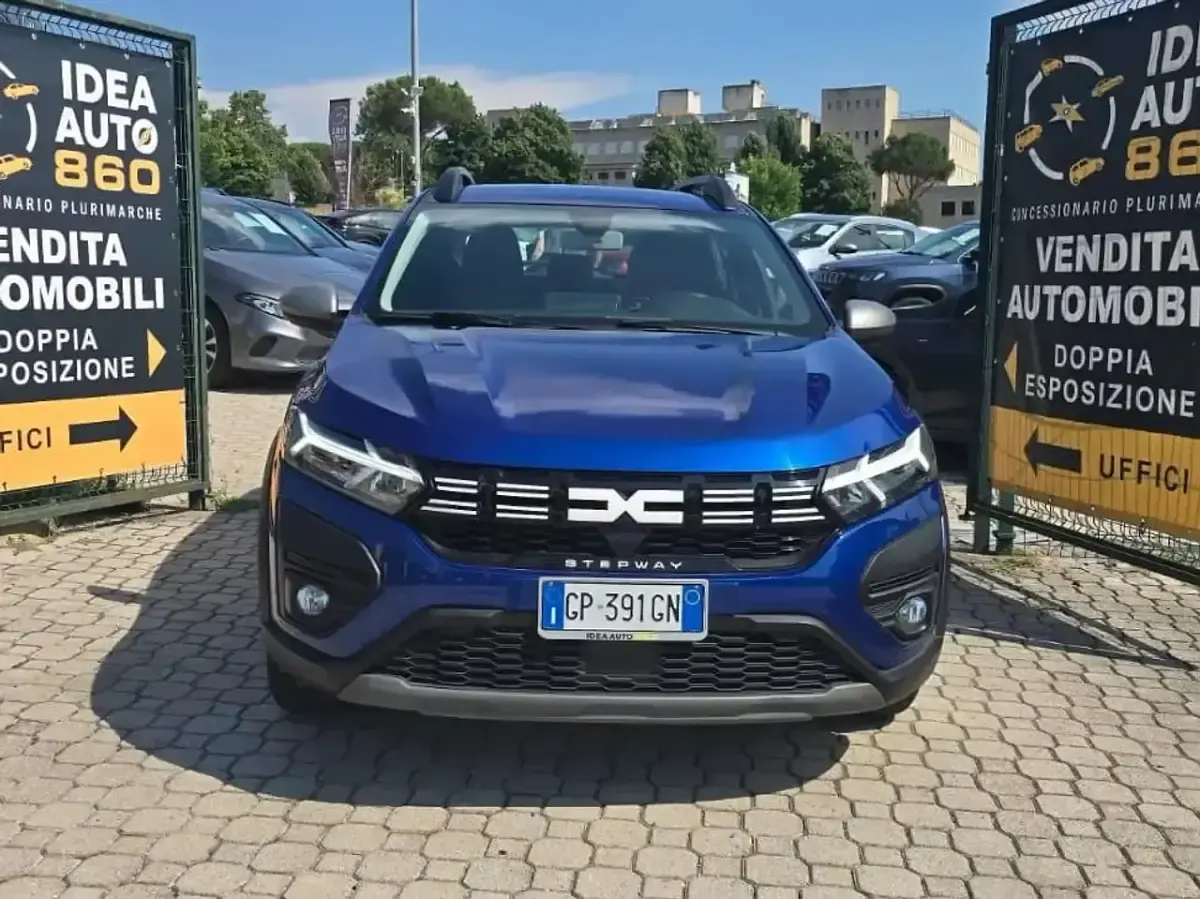 Usata Dacia Sandero Comfort 101 CV (74 kW) 2023 Blu/azzurro Berlina